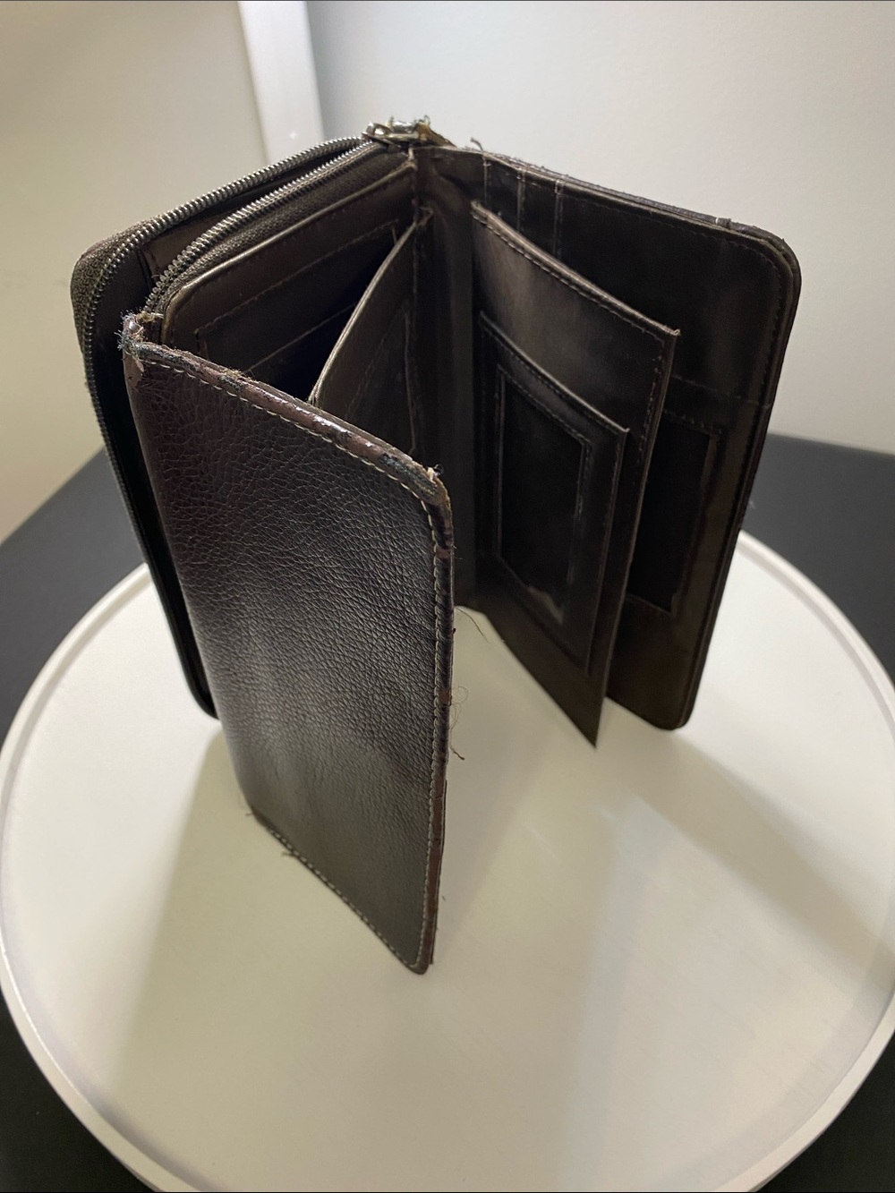 4 for $25 - Vintage Women's Brown Trifold Wallet w Zippered Coin Pockets